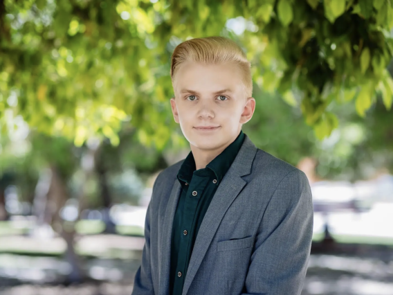 Jonah Lotz graduates this winter with his Bachelor's of Science in Astronomy and Computer Science